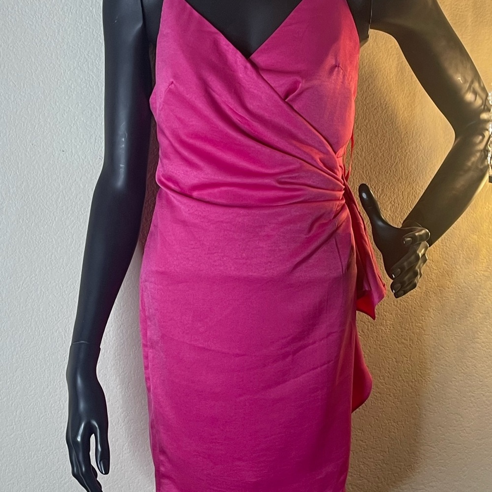 Dress - Picture 5 of 5